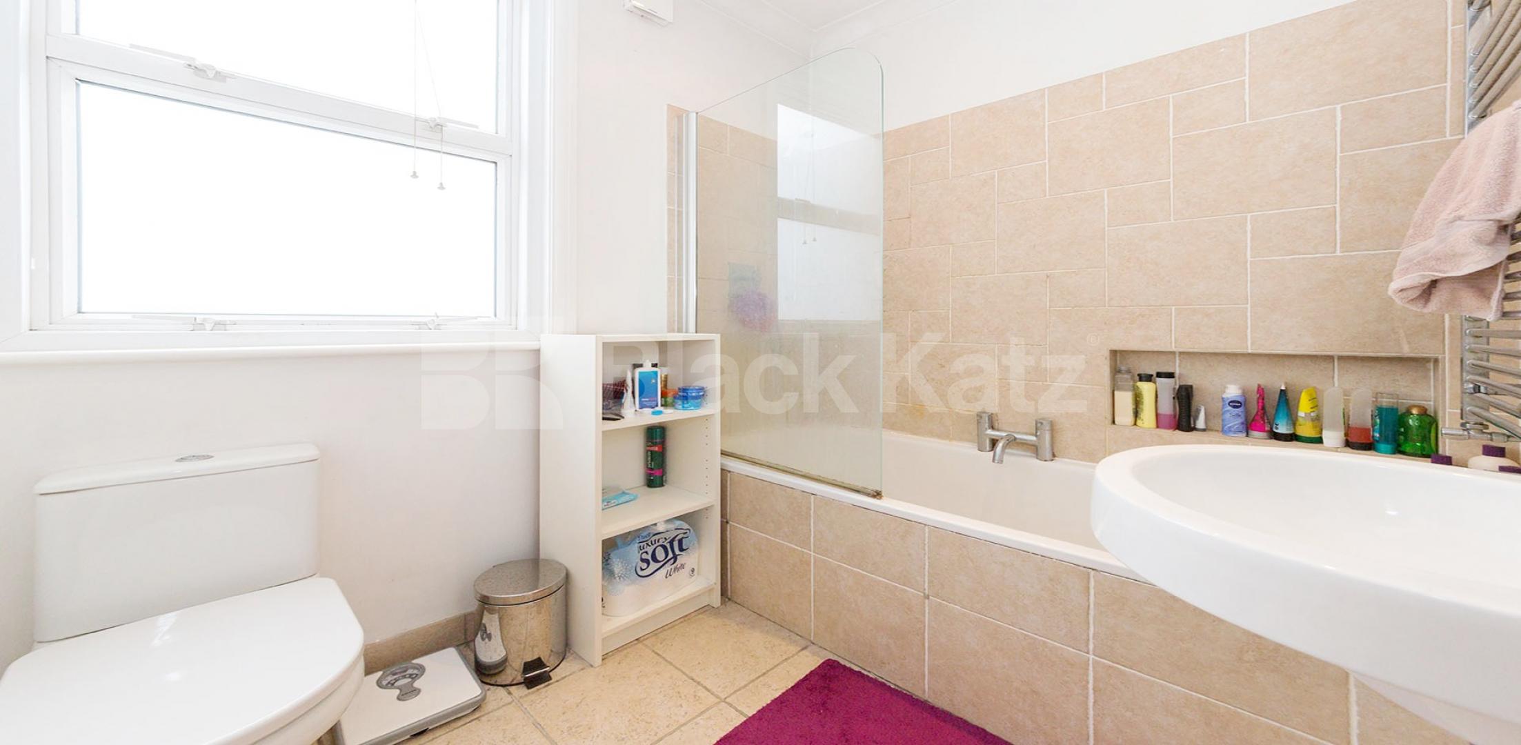 			2 Bedroom, 1 bath, 1 reception Flat			 Valetta Road , WENDELL PARK